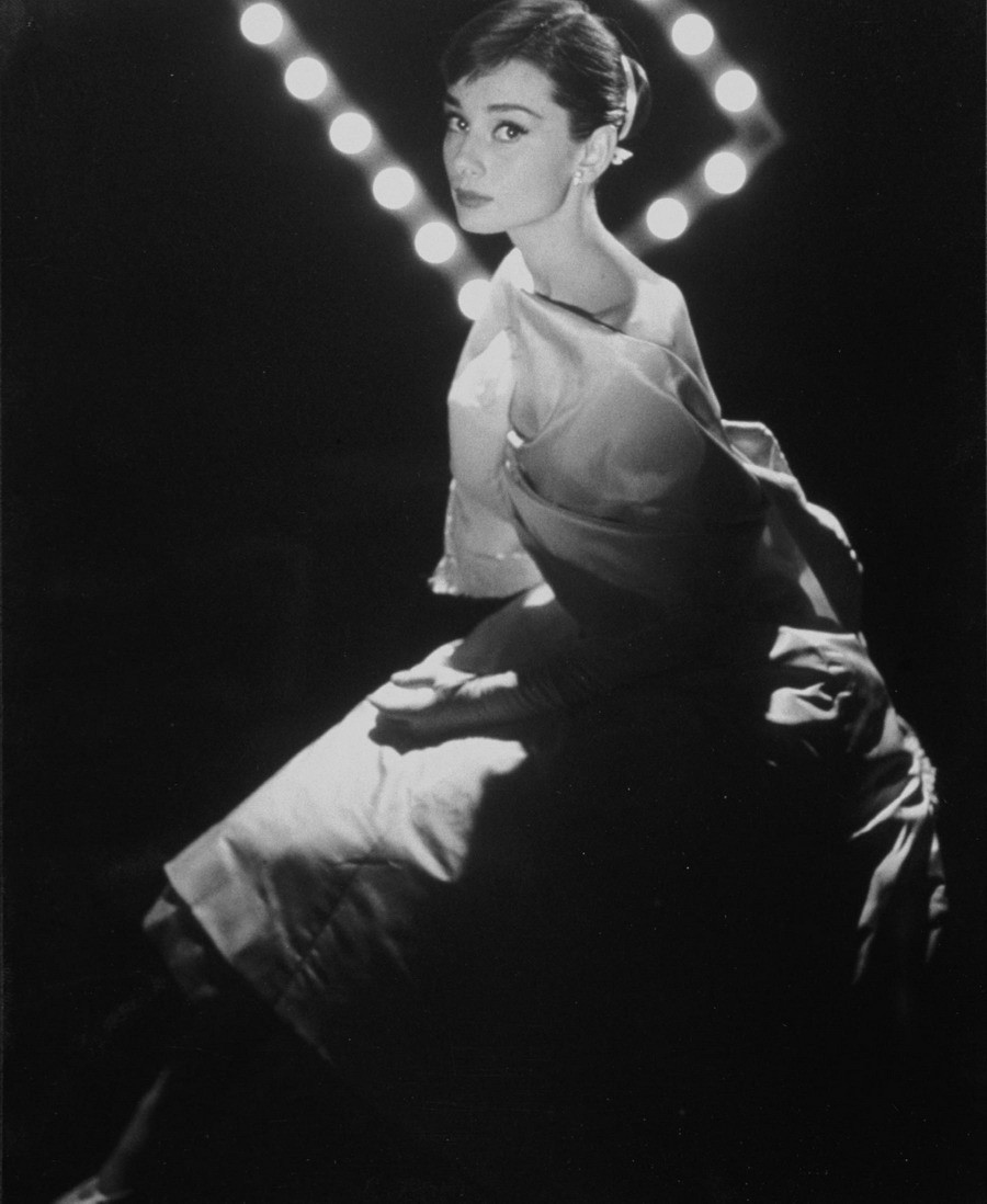Audrey Hepburn: pic #75445