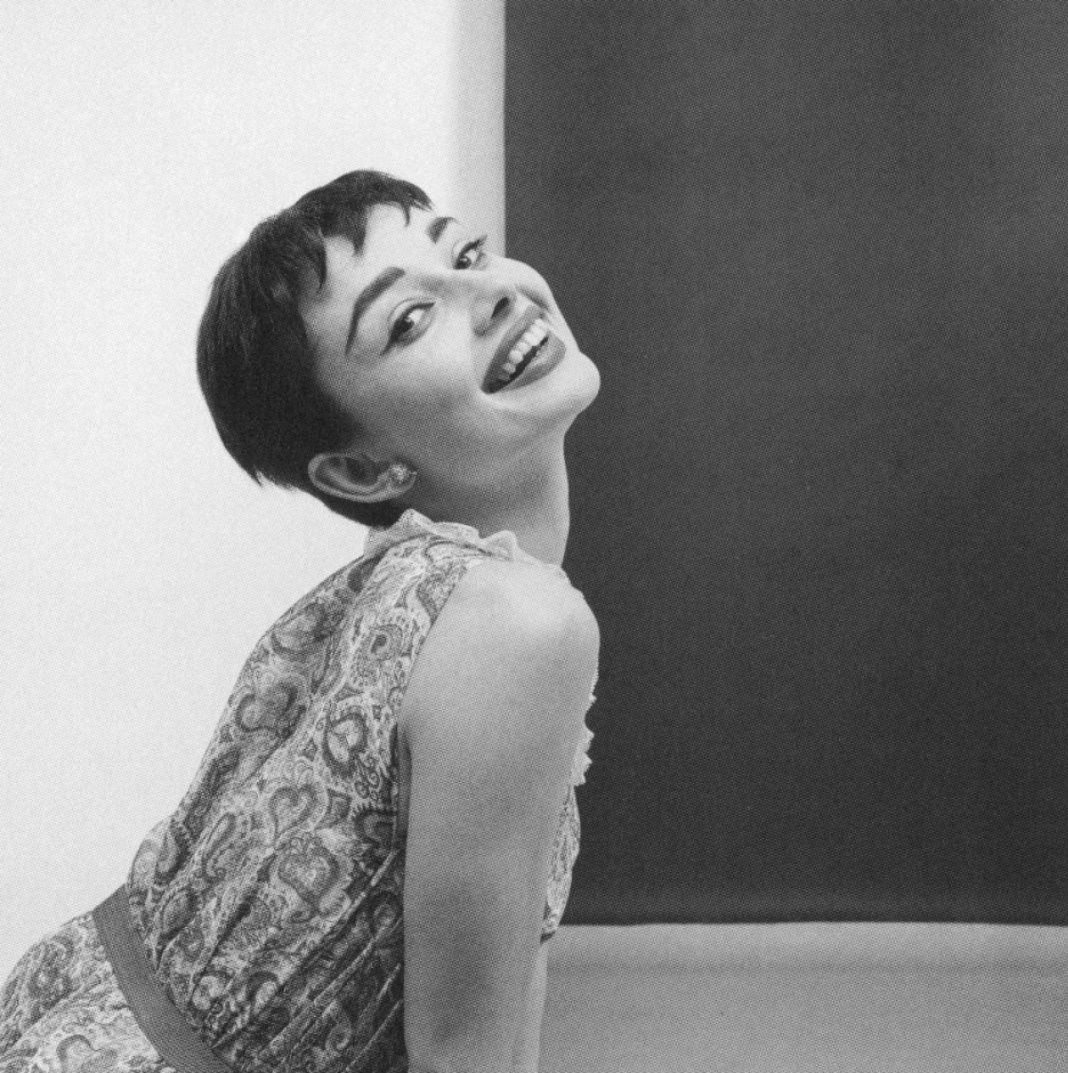 Audrey Hepburn: pic #467659
