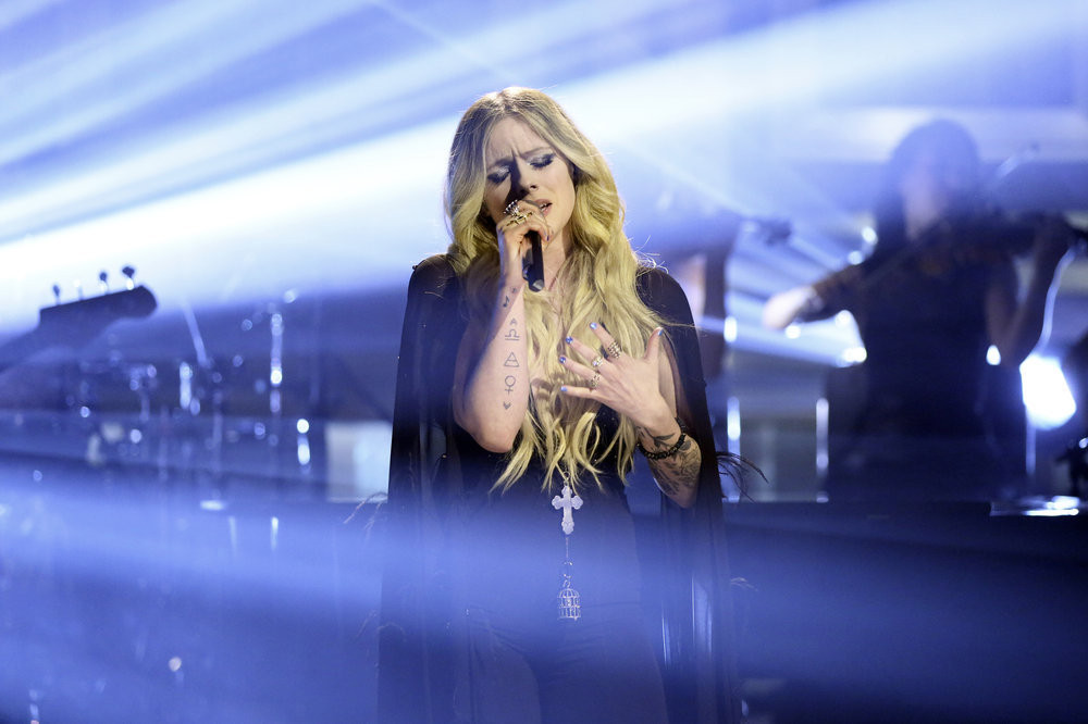 Avril Lavigne: pic #1107533