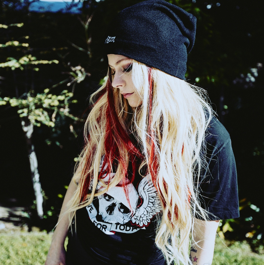 Avril Lavigne: pic #1072680