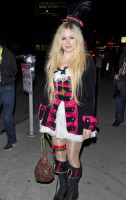 Avril Lavigne pic #1078226