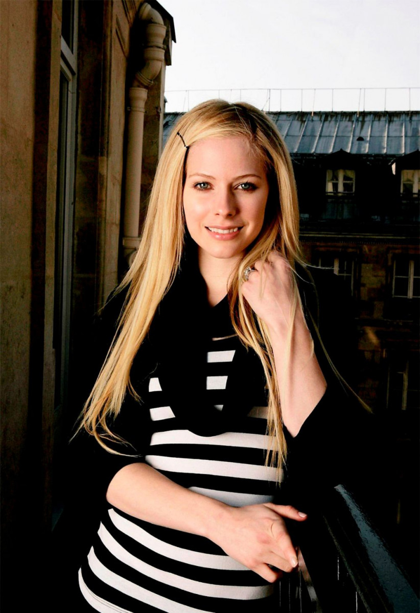 Avril Lavigne photo 533 of 1414 pics, wallpaper - photo #155468 - ThePlace2