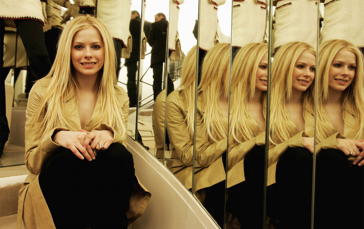 Avril Lavigne: pic #155469
