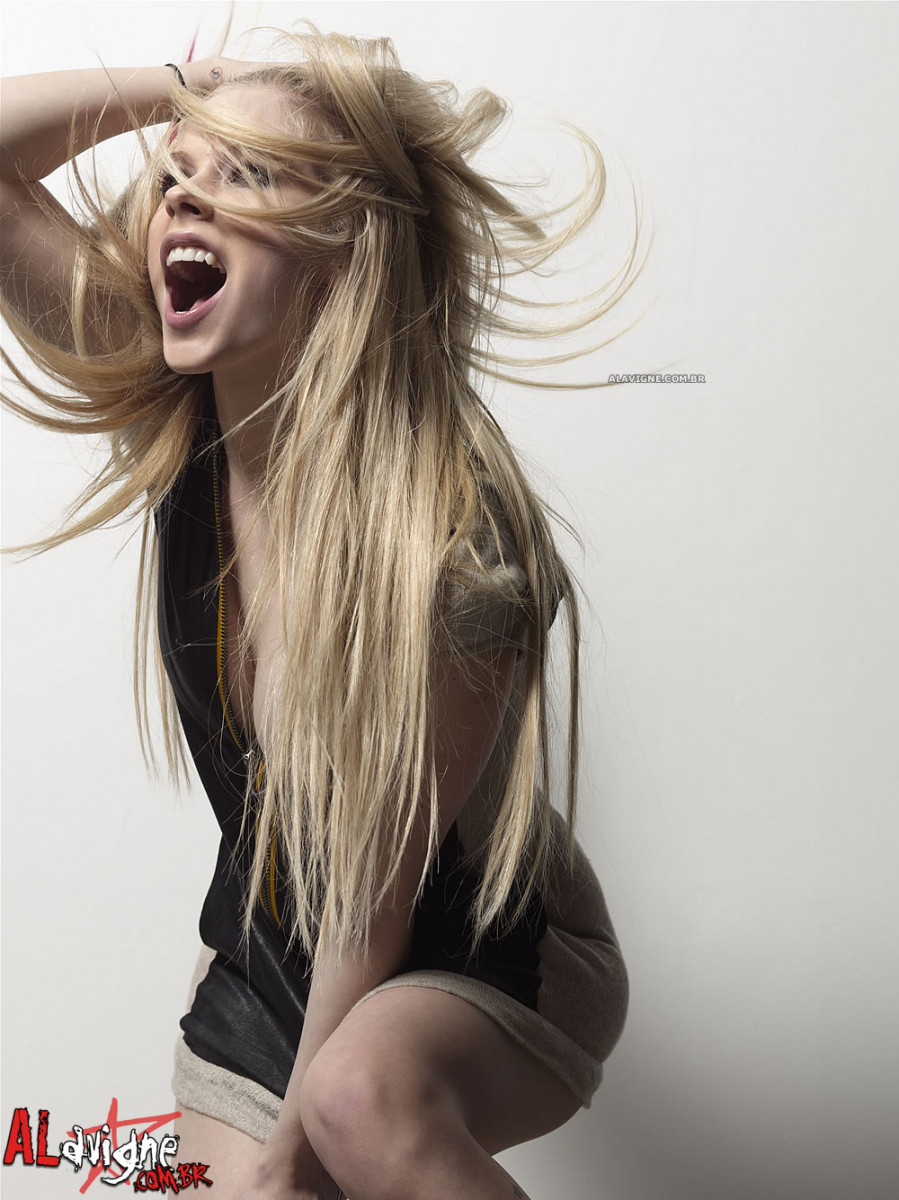 Avril Lavigne: pic #89235