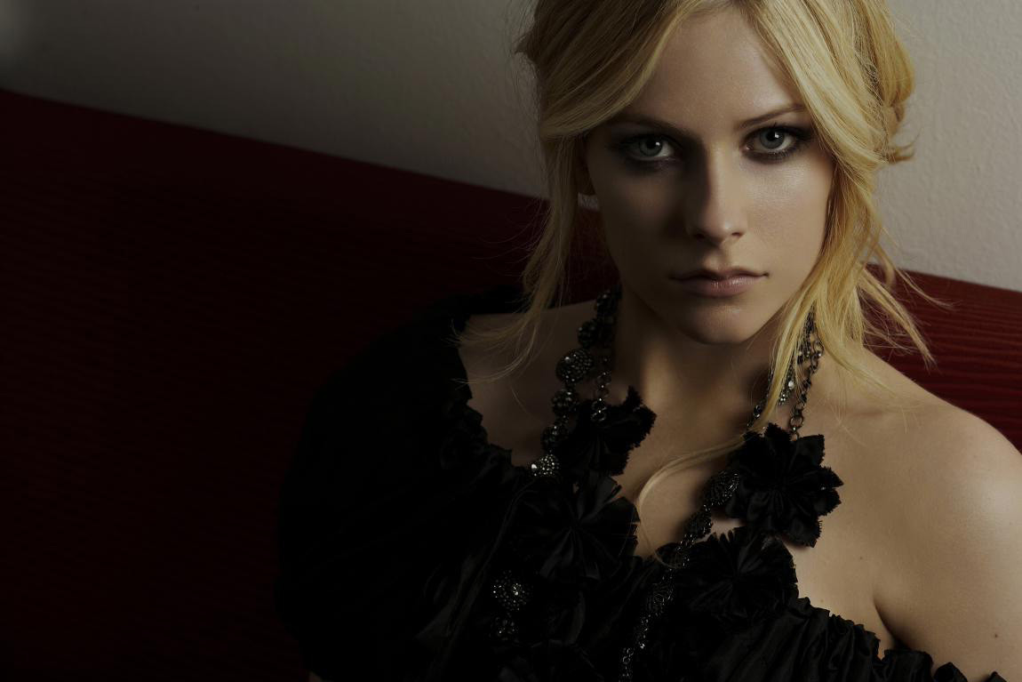 Avril Lavigne: pic #113562