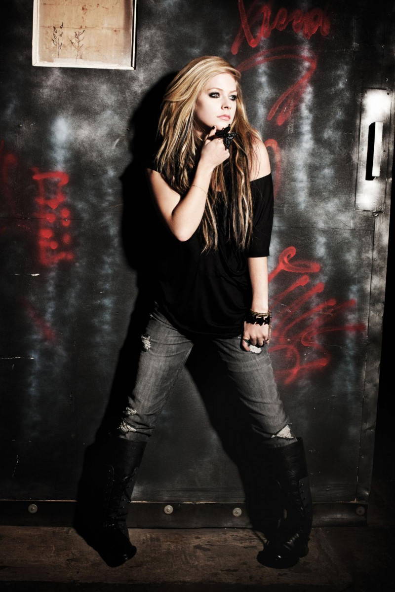 Avril Lavigne: pic #370651