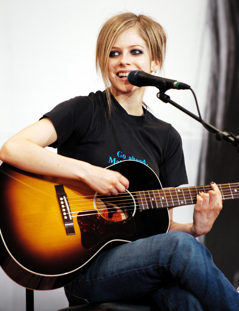 Avril Lavigne: pic #23336