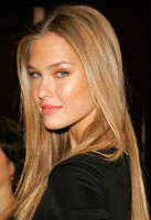 Bar Refaeli photo #