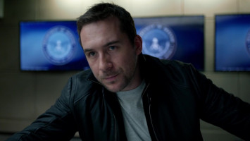 photo 14 in Barry Sloane  gallery [id1211253] 2020-04-13