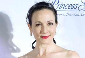 Bebe Neuwirth pic #224625