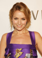 Becki Newton photo #