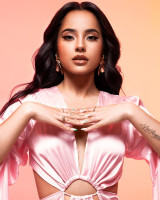 Becky G  photo #