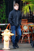 photo 11 in Ben McKenzie gallery [id326157] 2011-01-11