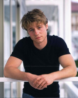 Ben McKenzie photo #