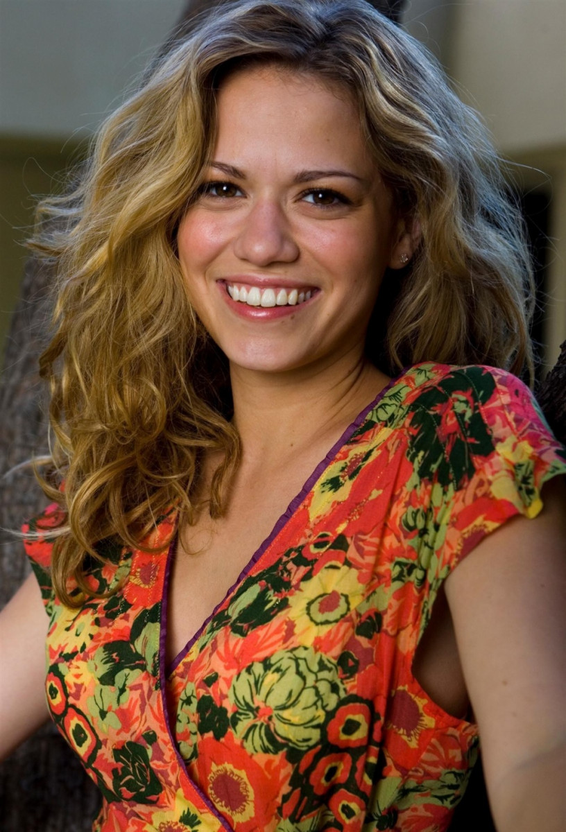 Bethany Joy Galeotti: pic #219863