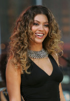 photo 8 in Beyonce Knowles gallery [id135536] 2009-02-24