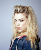 Billie Piper photo #