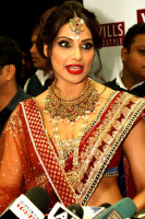 Bipasha Basu photo #