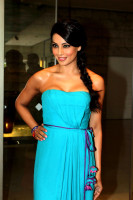 Bipasha Basu photo #