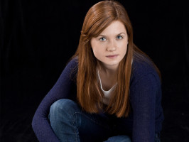 Bonnie Wright photo #