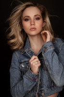 Brec Bassinger photo #