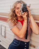 Brec Bassinger photo #