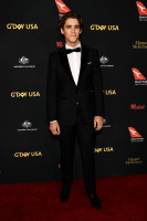 Brenton Thwaites photo #