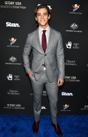 Brenton Thwaites photo #