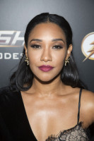 Candice Patton photo #