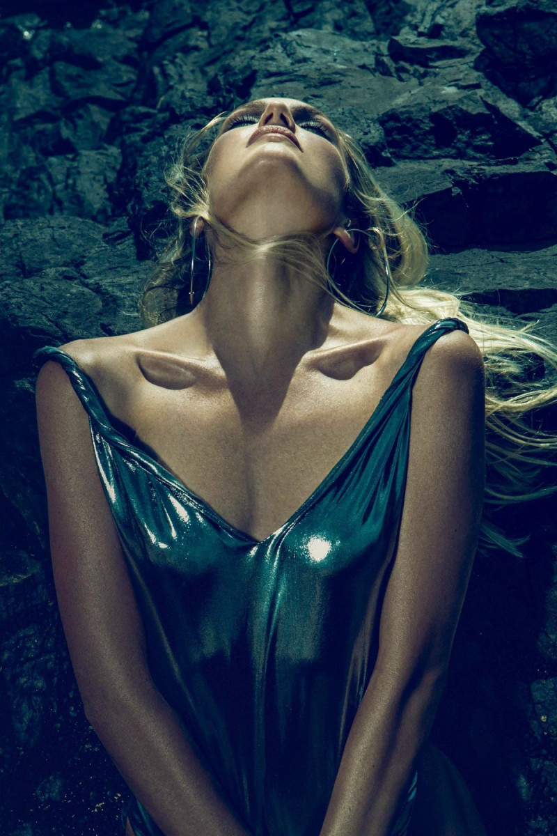 Candice Swanepoel: pic #1011183