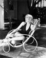 Carole Lombard pic #240337