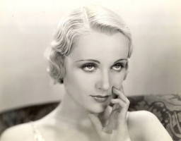 Carole Lombard photo #