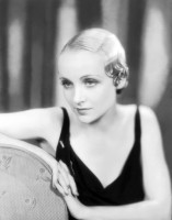 Carole Lombard photo #