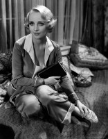 Carole Lombard photo #