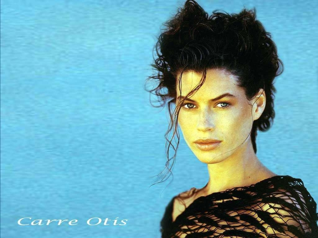 Carre Otis: pic #190194