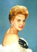 Carroll Baker photo #