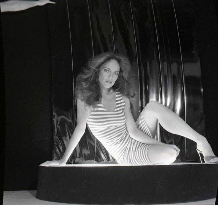 Catherine Bach: pic #1249400