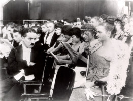 Charlie Chaplin photo #