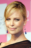 photo 12 in Charlize Theron gallery [id159858] 2009-06-03