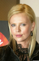 photo 23 in Charlize gallery [id173036] 2009-07-23