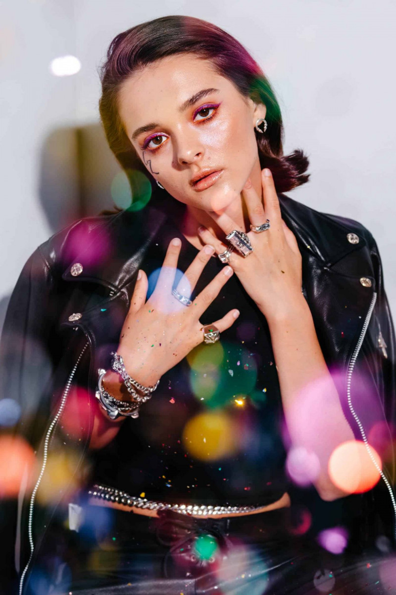 Charlotte Lawrence: pic #1181617