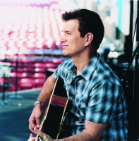 photo 8 in Chris Isaak gallery [id176803] 2009-08-20