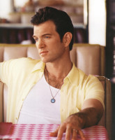 Chris Isaak photo #