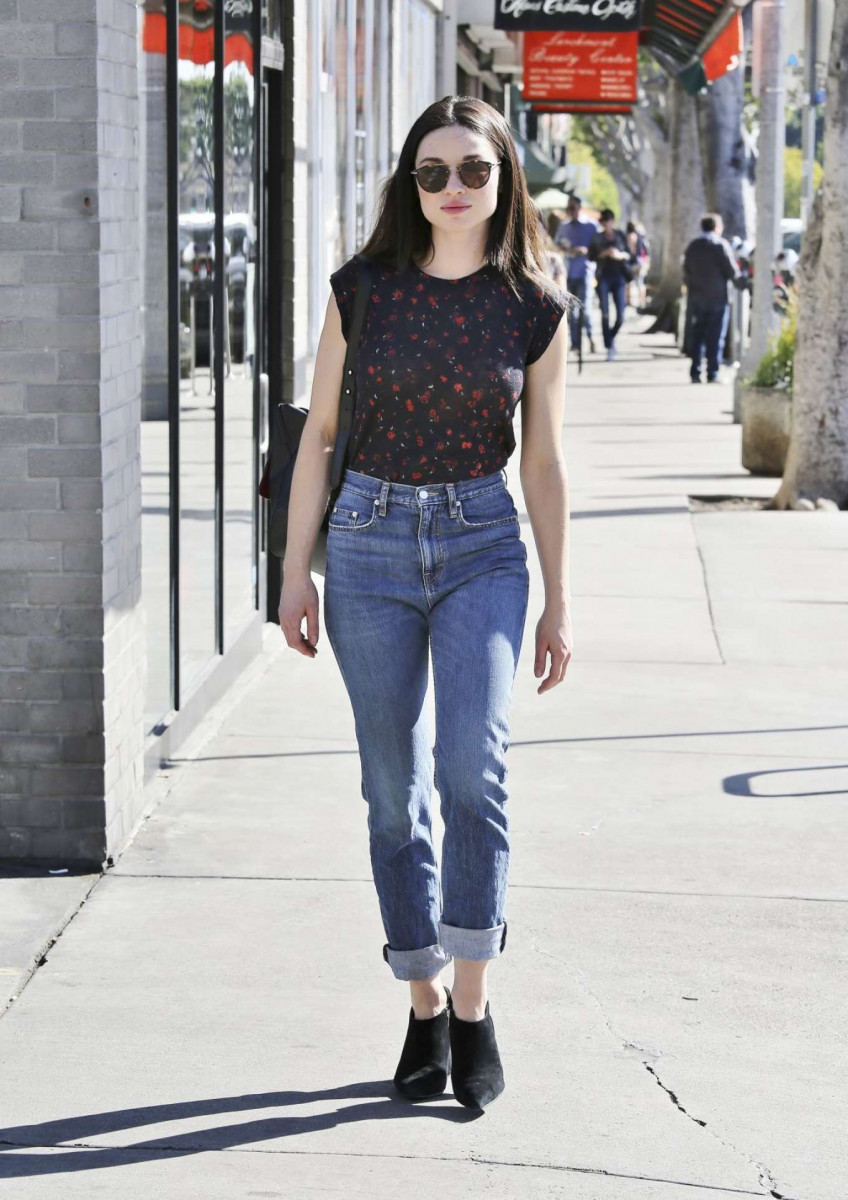 Crystal Reed: pic #914843