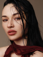 Crystal Reed photo #