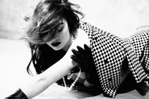 Crystal Reed photo #