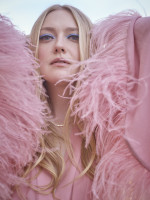 Dakota Fanning photo #