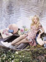 Dakota Fanning photo #