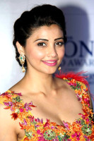 Daisy Shah photo #