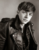 Dane DeHaan photo #